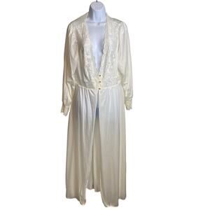 Shadowline Womens Lace Long Robe Size 1X Lingerie Peignoir Romantic Loungewear